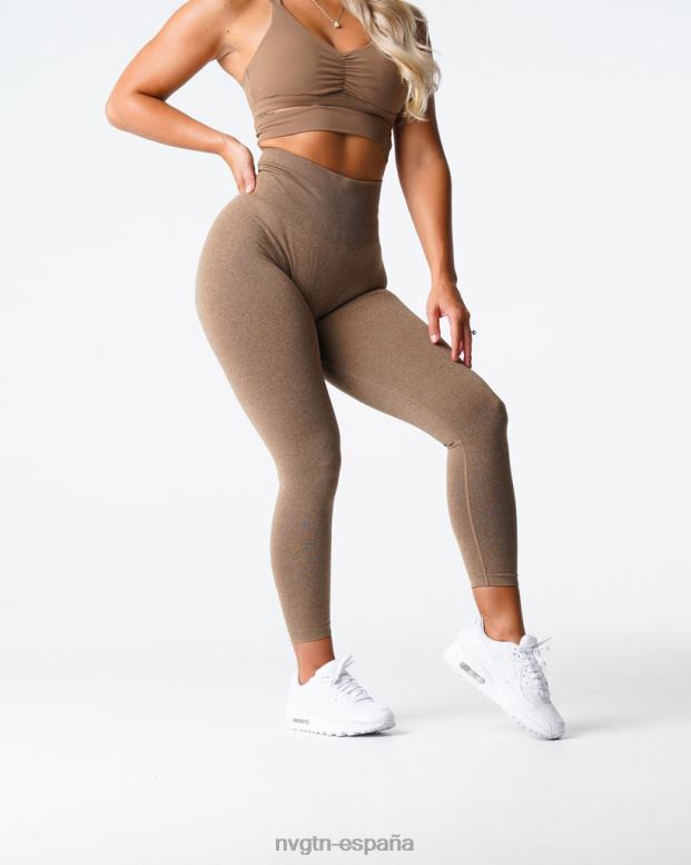 aptitud física mujer NVGTN HB2N2622 moca leggins curvos sin costuras
